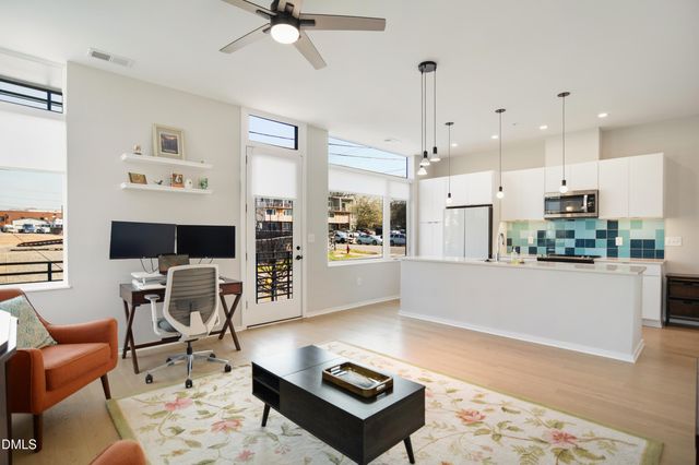 521 N 16 N Mangum Street 16, Durham, NC 27701