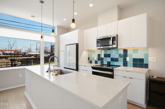 521 N 16 N Mangum Street 16, Durham, NC 27701