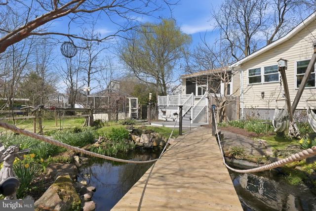 7806 SUMMIT DR, Pasadena, MD 21122