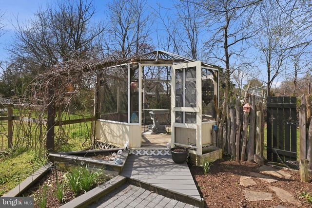 7806 SUMMIT DR, Pasadena, MD 21122