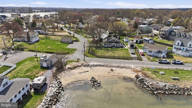 7806 SUMMIT DR, Pasadena, MD 21122