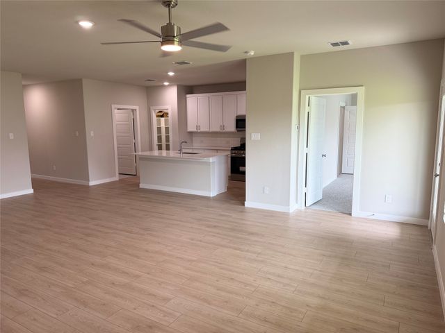 986 Olive Drive, Lavon, TX 75166