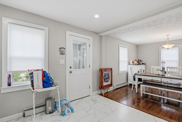 39 Pinehurst, Auburn, MA 01501