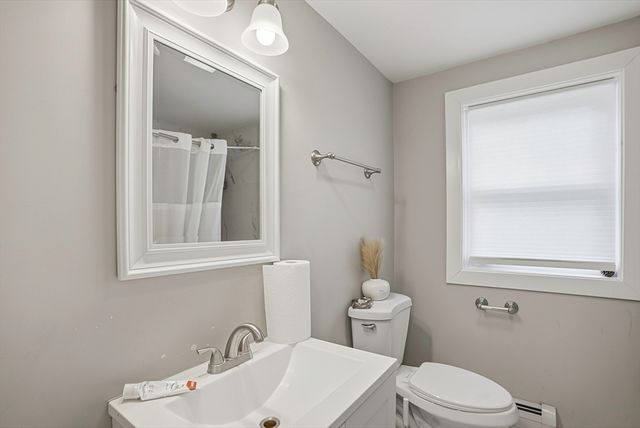 39 Pinehurst, Auburn, MA 01501