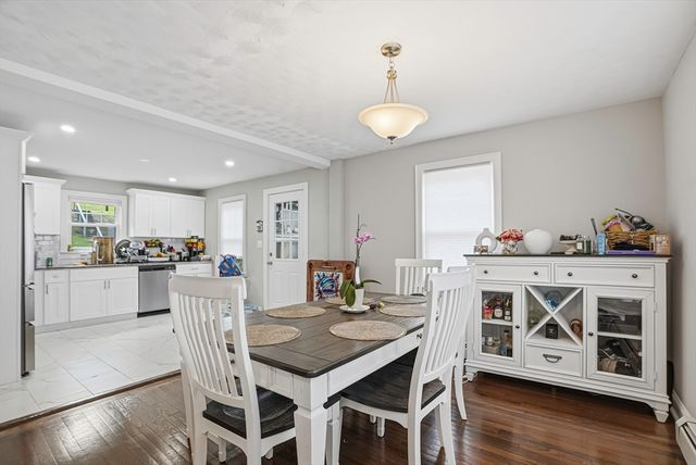39 Pinehurst, Auburn, MA 01501