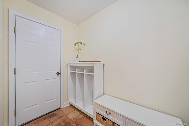 1075 Ships Drive, Southold, NY 11971