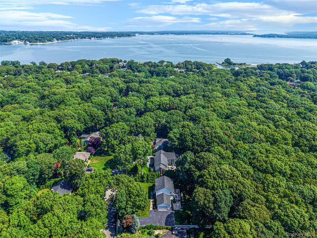 1075 Ships Drive, Southold, NY 11971