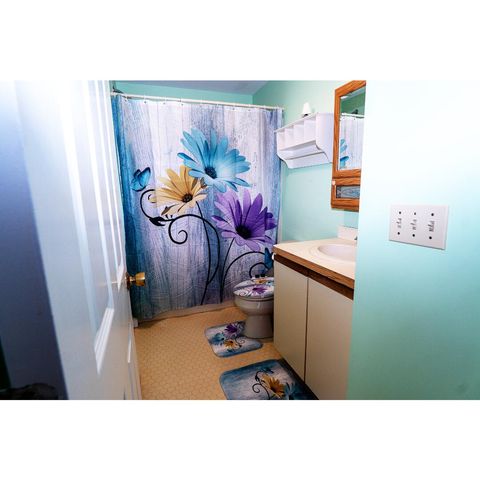 4 Hane Road, Mashpee, MA 02649