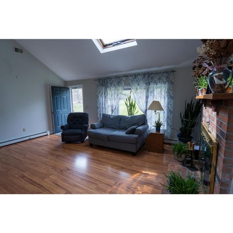 4 Hane Road, Mashpee, MA 02649