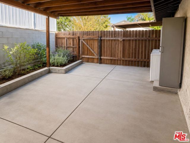 1215 Neola Street, Los Angeles, CA 90041