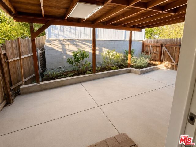 1215 Neola Street, Los Angeles, CA 90041