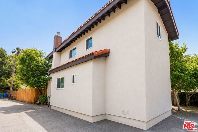 1215 Neola Street, Los Angeles, CA 90041