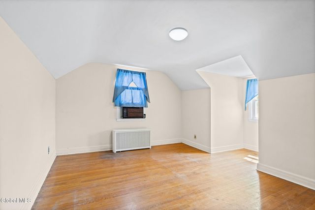 905 Vischer Avenue, Rotterdam, NY 12306