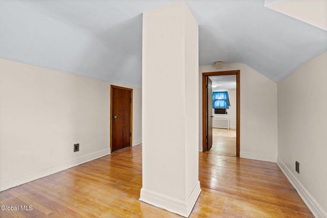 905 Vischer Avenue, Rotterdam, NY 12306