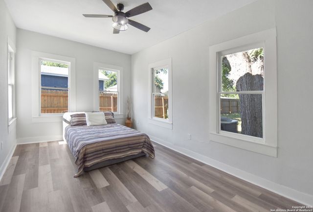 823 N PALMETTO, San Antonio, TX 78202