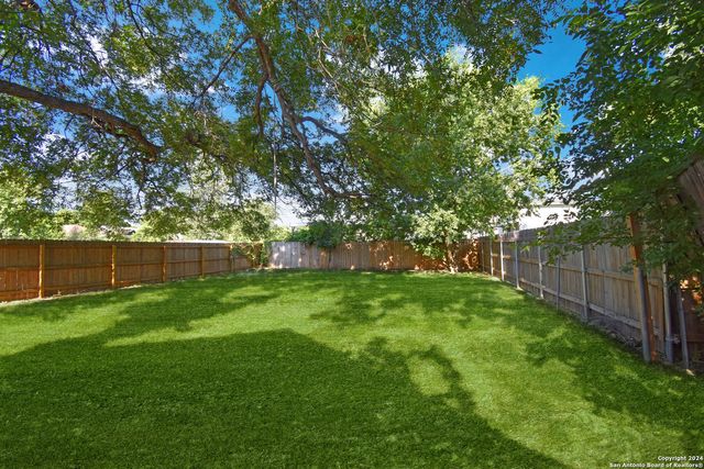 823 N PALMETTO, San Antonio, TX 78202