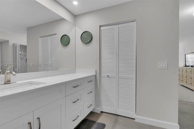 21682 Cypress Rd 11E, Boca Raton, FL 33433