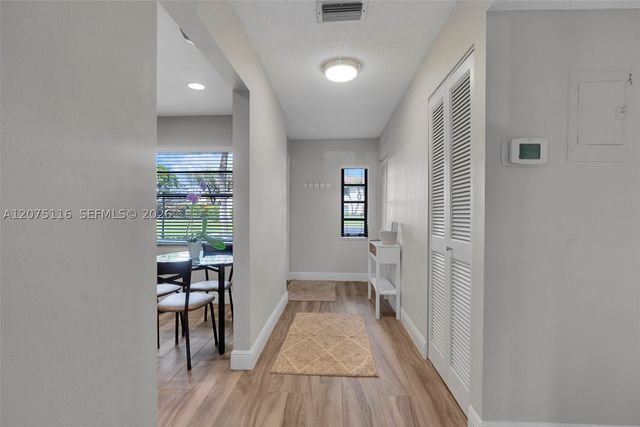 21682 Cypress Rd 11E, Boca Raton, FL 33433