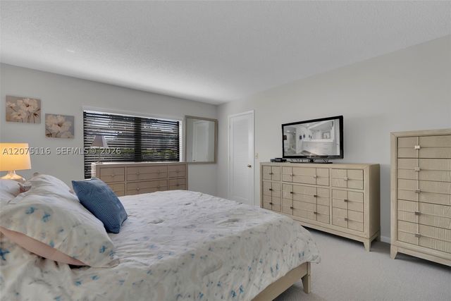 21682 Cypress Rd 11E, Boca Raton, FL 33433