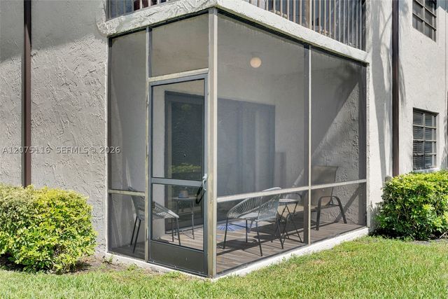 21682 Cypress Rd 11E, Boca Raton, FL 33433