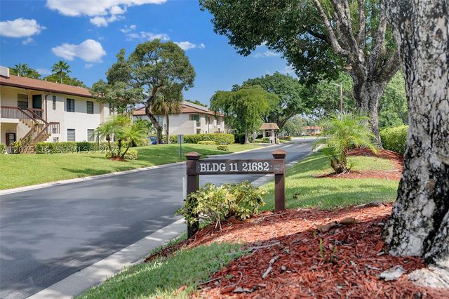 21682 Cypress Rd 11E, Boca Raton, FL 33433