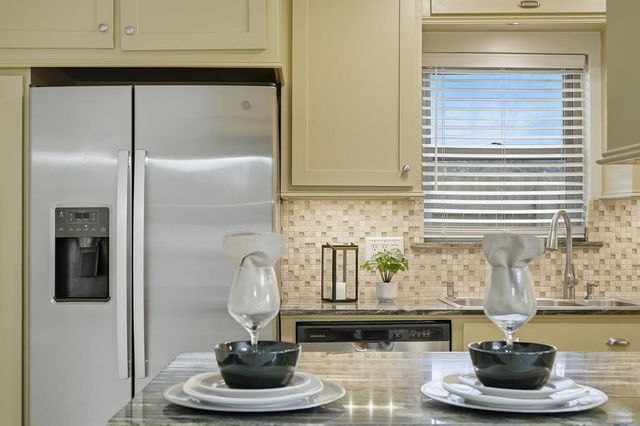 2202 Sierra Street, Kemah, TX 77565