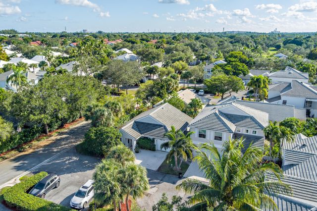 15 Commodore Place, Palm Beach Gardens, FL 33418