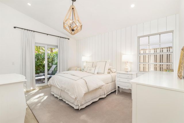 15 Commodore Place, Palm Beach Gardens, FL 33418