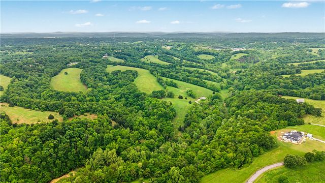 14210 Lake Point Drive, Lowell, AR 72745