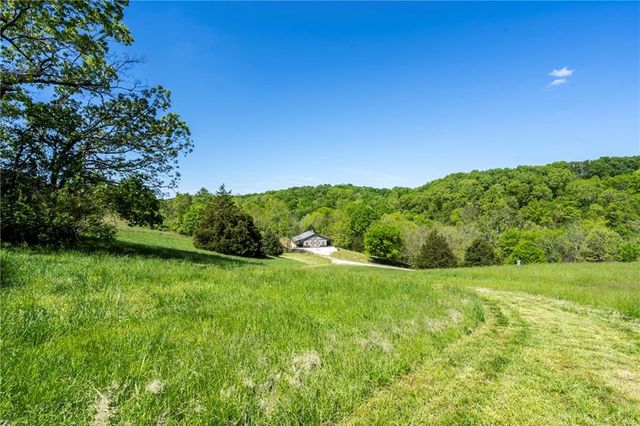 14210 Lake Point Drive, Lowell, AR 72745