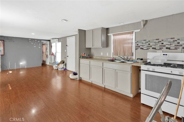 22325 US HWY 18 47, Apple Valley, CA 92307