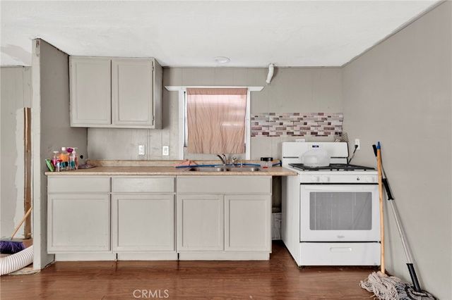 22325 US HWY 18 47, Apple Valley, CA 92307