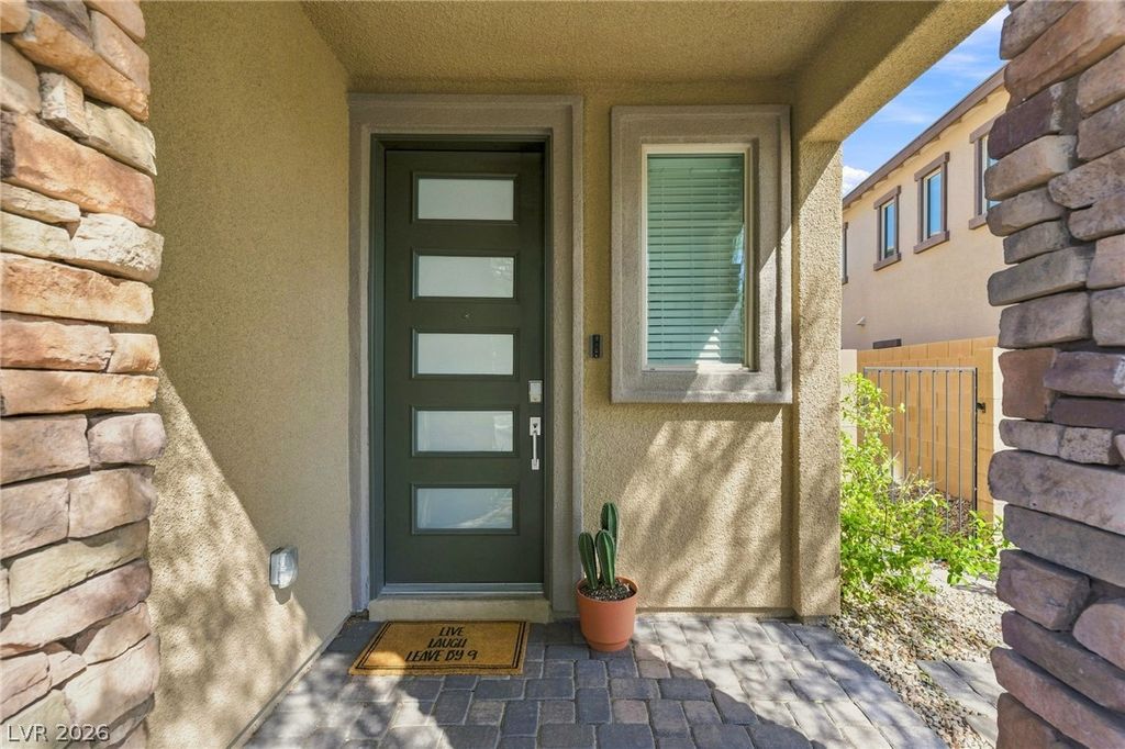 12388 Liberty Beacon Avenue, Las Vegas, NV 89138 — photo 4