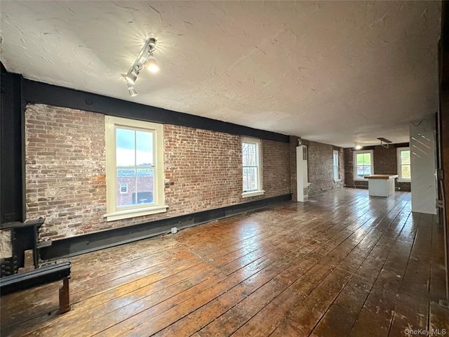 12 Front Street 1, Newburgh, NY 12550
