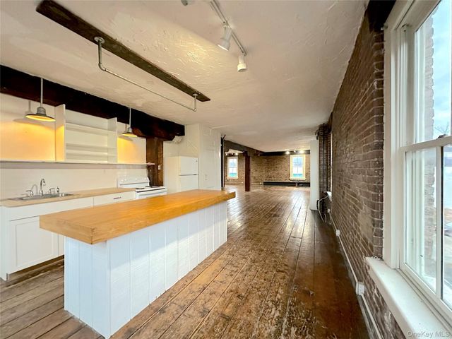 12 Front Street 1, Newburgh, NY 12550