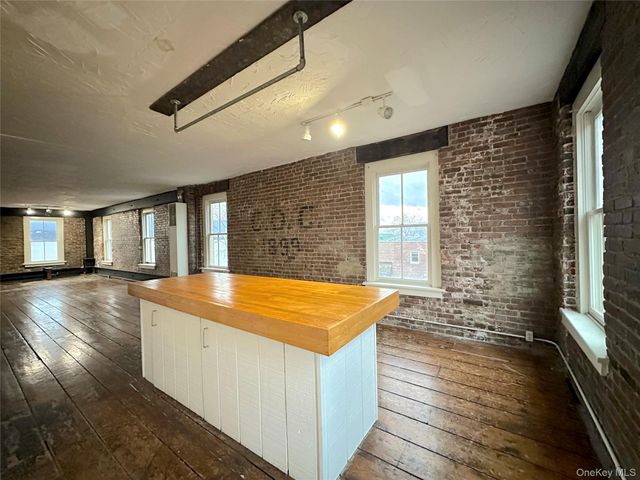 12 Front Street 1, Newburgh, NY 12550