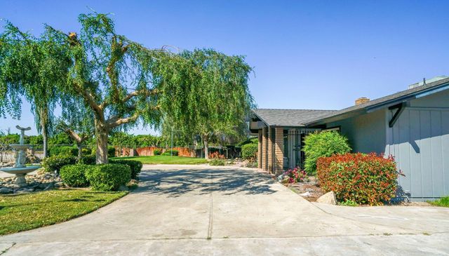 18234 Orange Belt Drive, Porterville, CA 93257