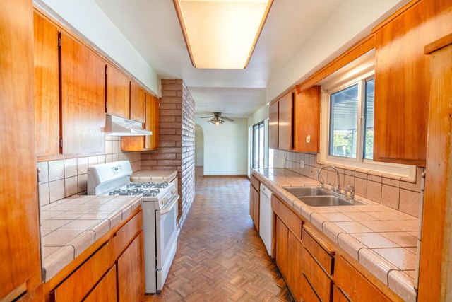 18234 Orange Belt Drive, Porterville, CA 93257