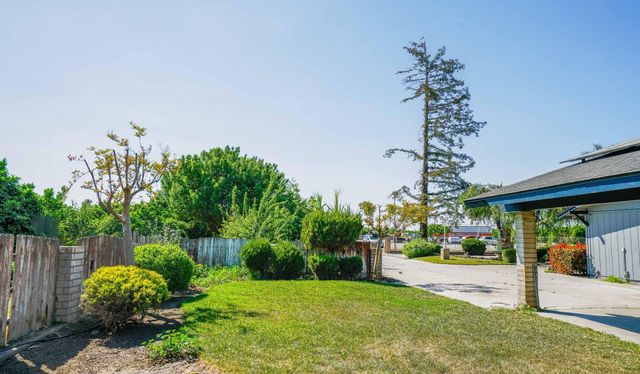 18234 Orange Belt Drive, Porterville, CA 93257