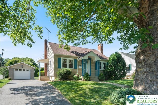 31 George Avenue, Upper Nazareth Twp, PA 18064