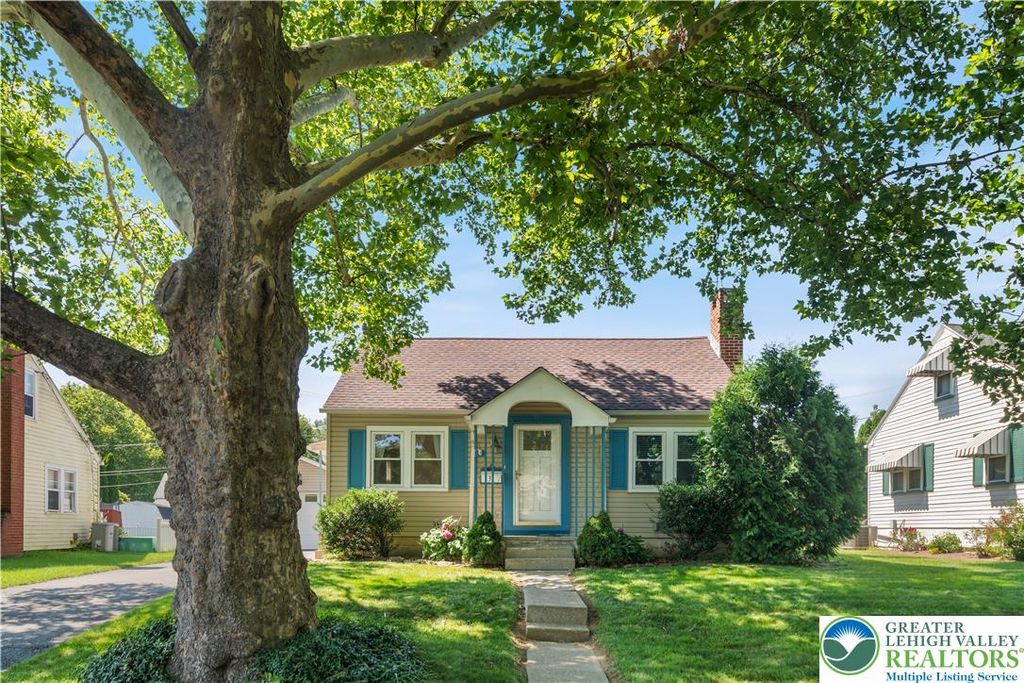 31 George Avenue, Upper Nazareth Twp, PA 18064