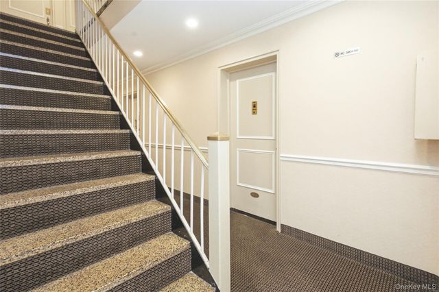 11 Bryant Crescent 1J, White Plains, NY 10605