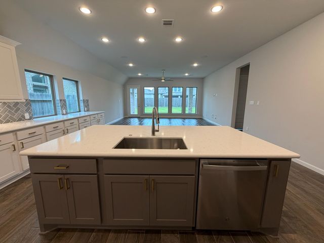 9311 Crescent Mill Drive, Missouri City, TX 77459