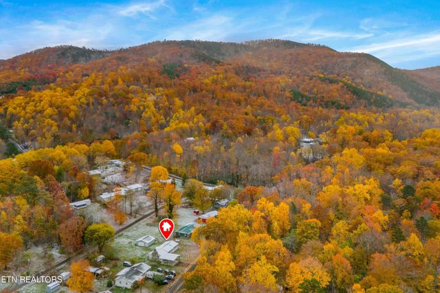 552 Carson Springs Rd, Newport, TN 37821