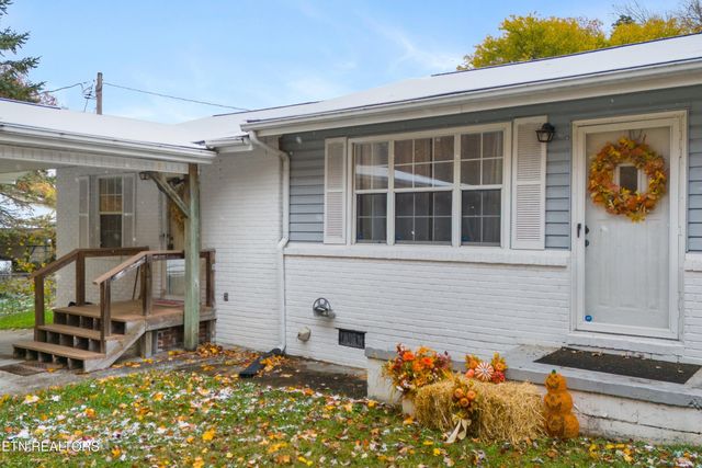 552 Carson Springs Rd, Newport, TN 37821