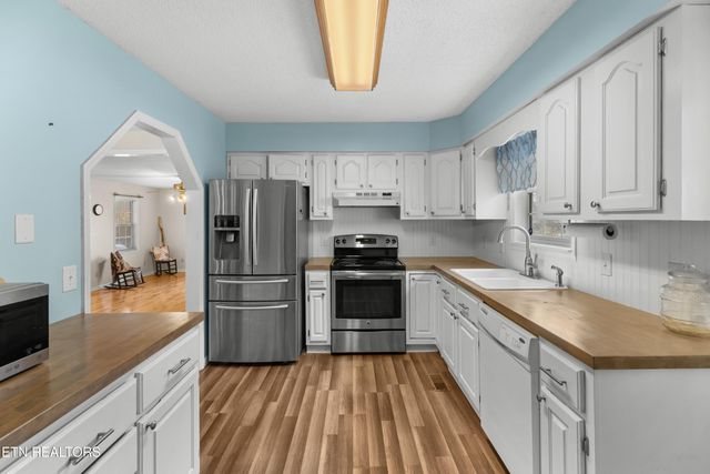 552 Carson Springs Rd, Newport, TN 37821