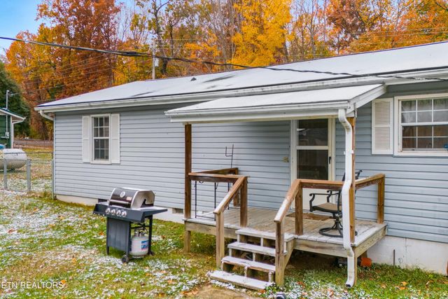 552 Carson Springs Rd, Newport, TN 37821