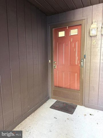 6 BOZARTH CT, Hamilton, NJ 08690