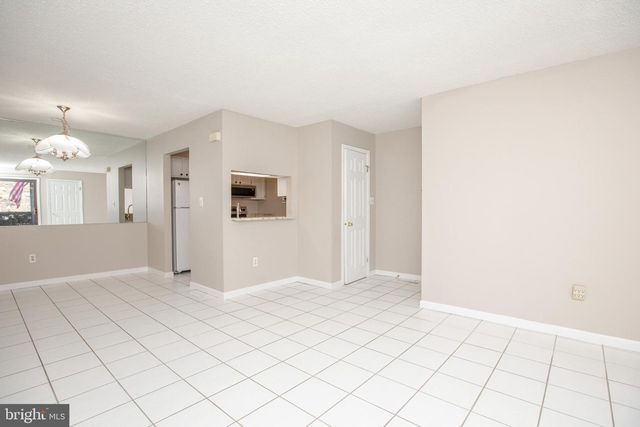 6 BOZARTH CT, Hamilton, NJ 08690