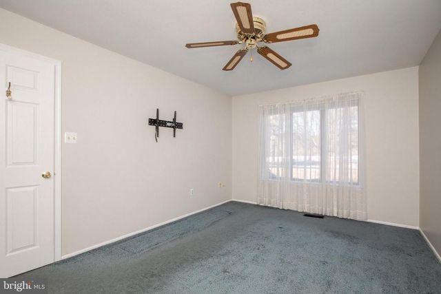 6 BOZARTH CT, Hamilton, NJ 08690